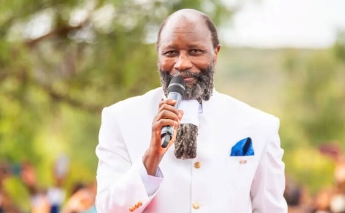 Ruto will rule Kenyans forever,He is the most loved leader chosen by God for Kenyans,i saw it in a dream-Owuor